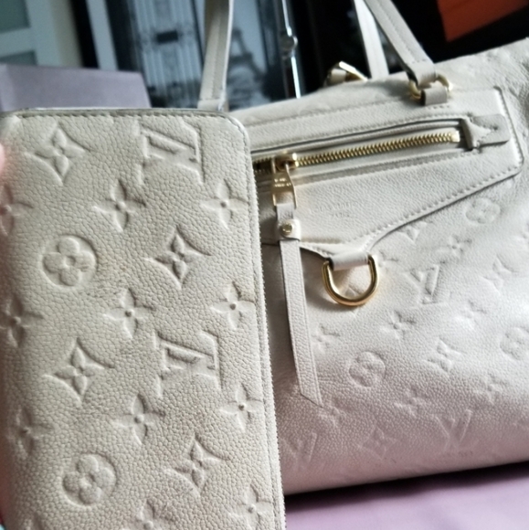 LOUIS VUITTON LUMINEUSE Shoulder bag Empreinte Monogram Signature - Picture 7 of 8